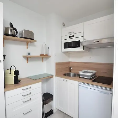 A Bord De La Fregate Port Camargue Apartment